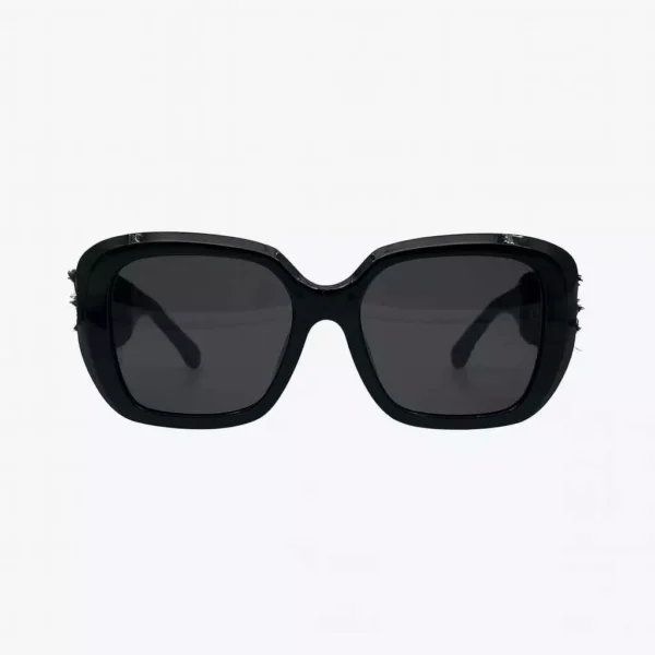 عینک آفتابی chanel با لنز دودی و طراحی لوکس مناسب استایل روزمره و رسمی